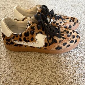 Dolce Vita Notice Stitch DK Leopard Calf Hair Sneakers Size  6.5